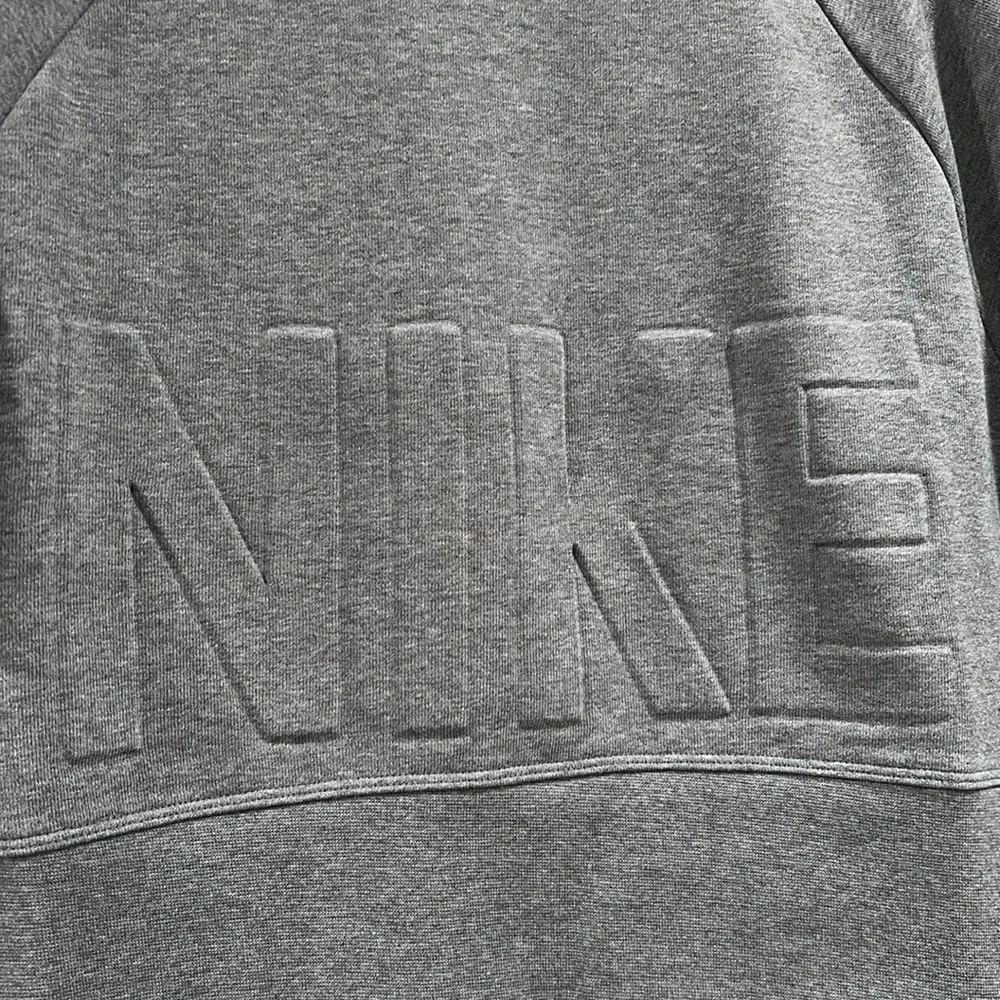 🔥NWOT Nike Gray Crewneck Sweatshirt🔥